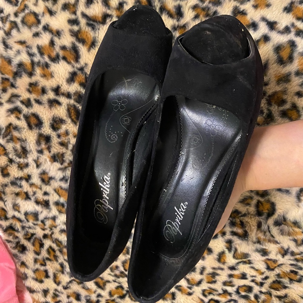 Paprika Black Peep Toe Heels